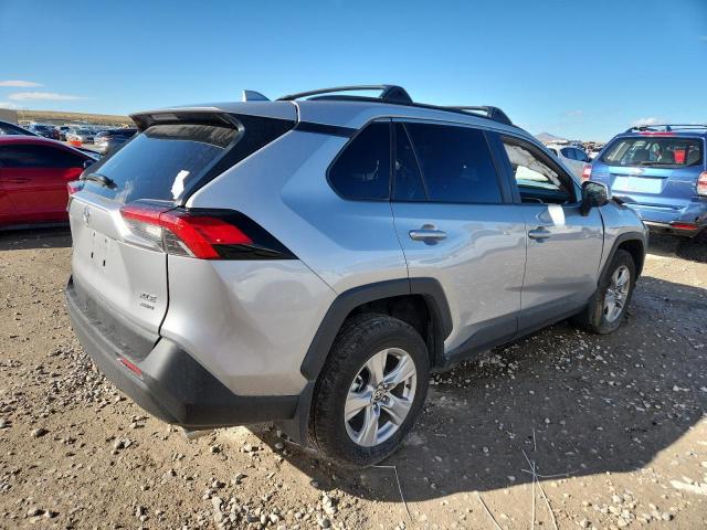 Toyota RAV4 Xle Image 5