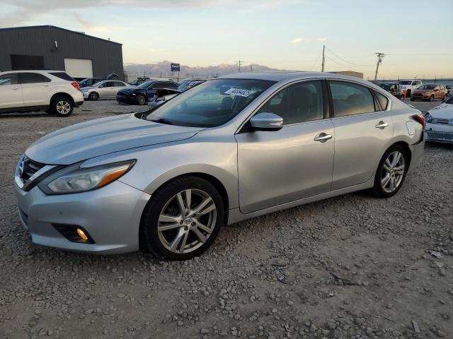  Salvage Nissan Altima