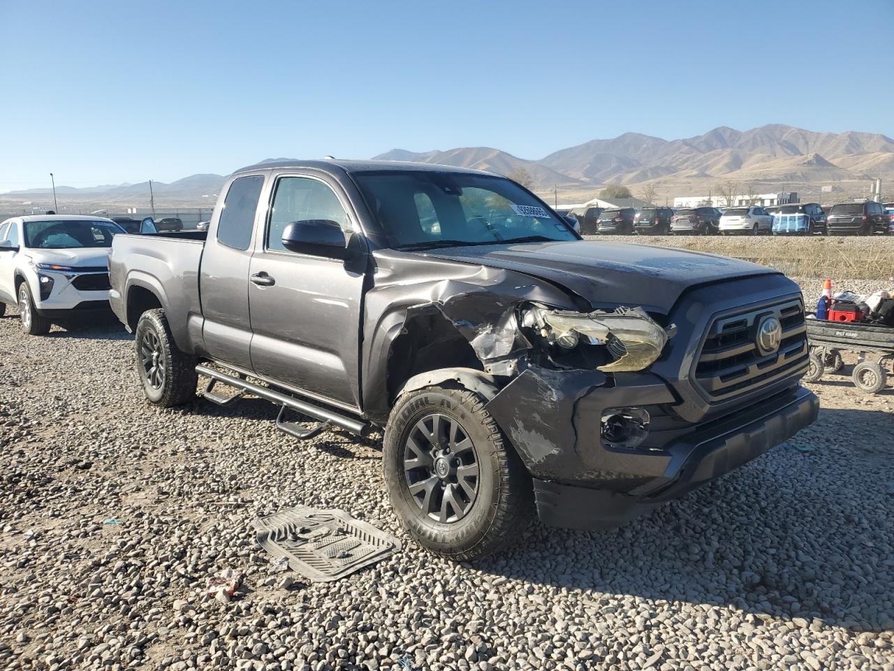 Toyota Tacoma Access Cab Image 11