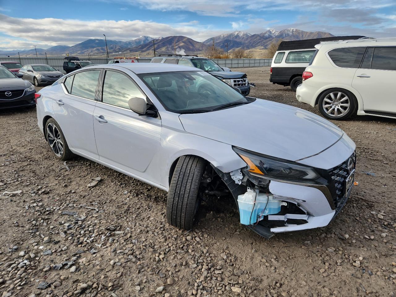 Nissan Altima Sr Image 12