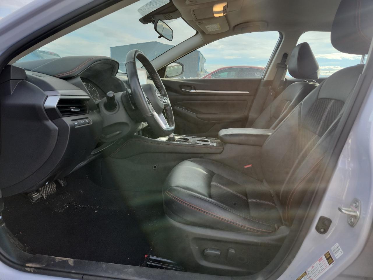 Nissan Altima Sr Image 10