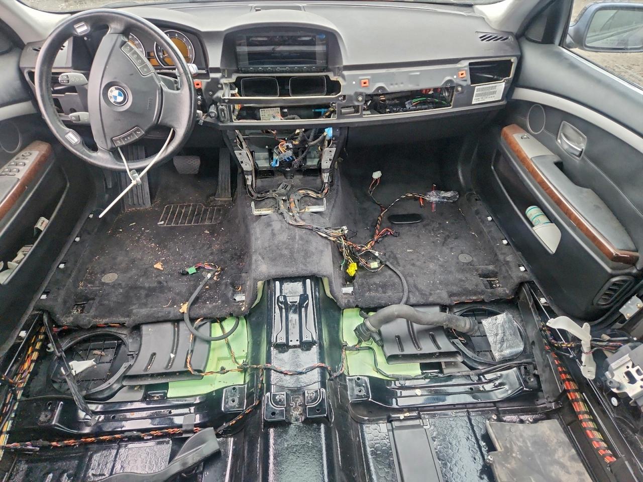 BMW 7 Series Image 11