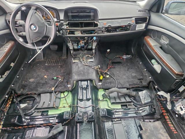 BMW 7 Series Image 11