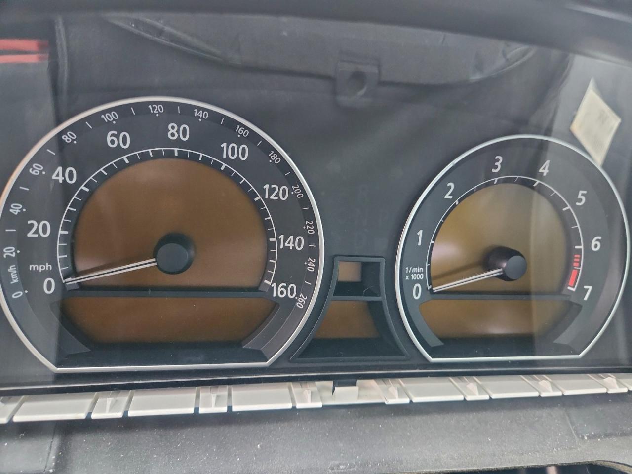 BMW 7 Series Image 3