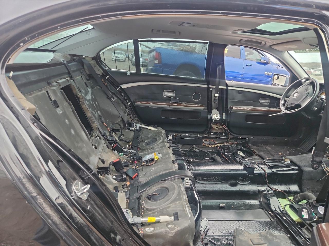 BMW 7 Series Image 10