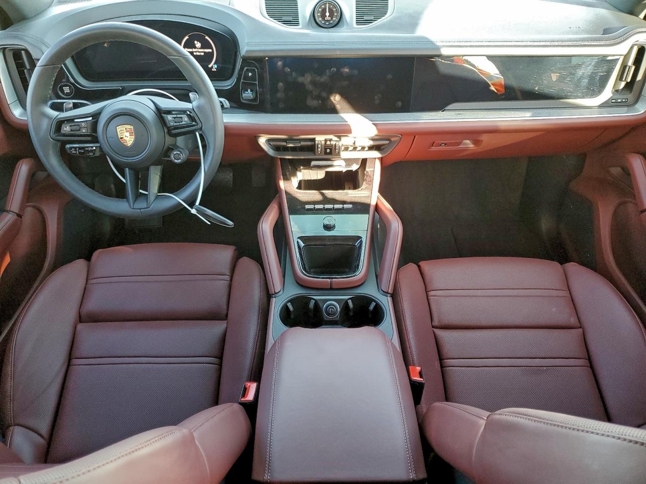 Porsche Cayenne E-hybrid Image 13