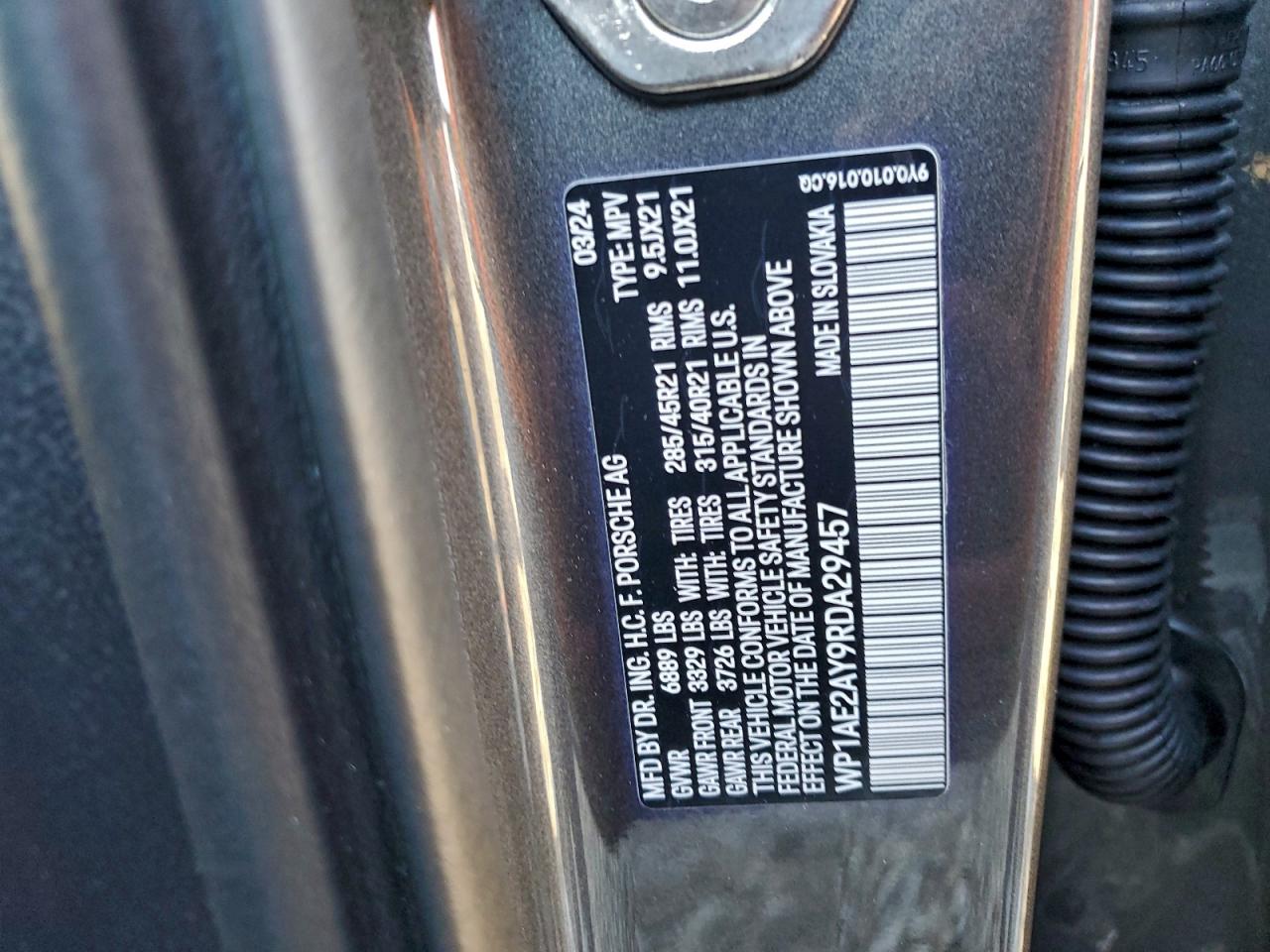 Porsche Cayenne E-hybrid Image 6