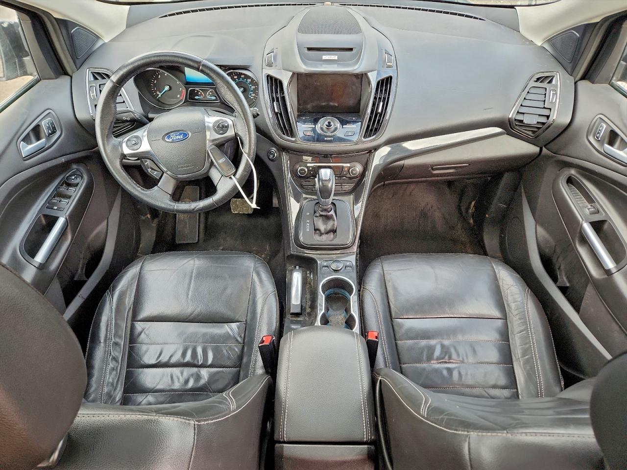 Ford Escape Titanium Image 2