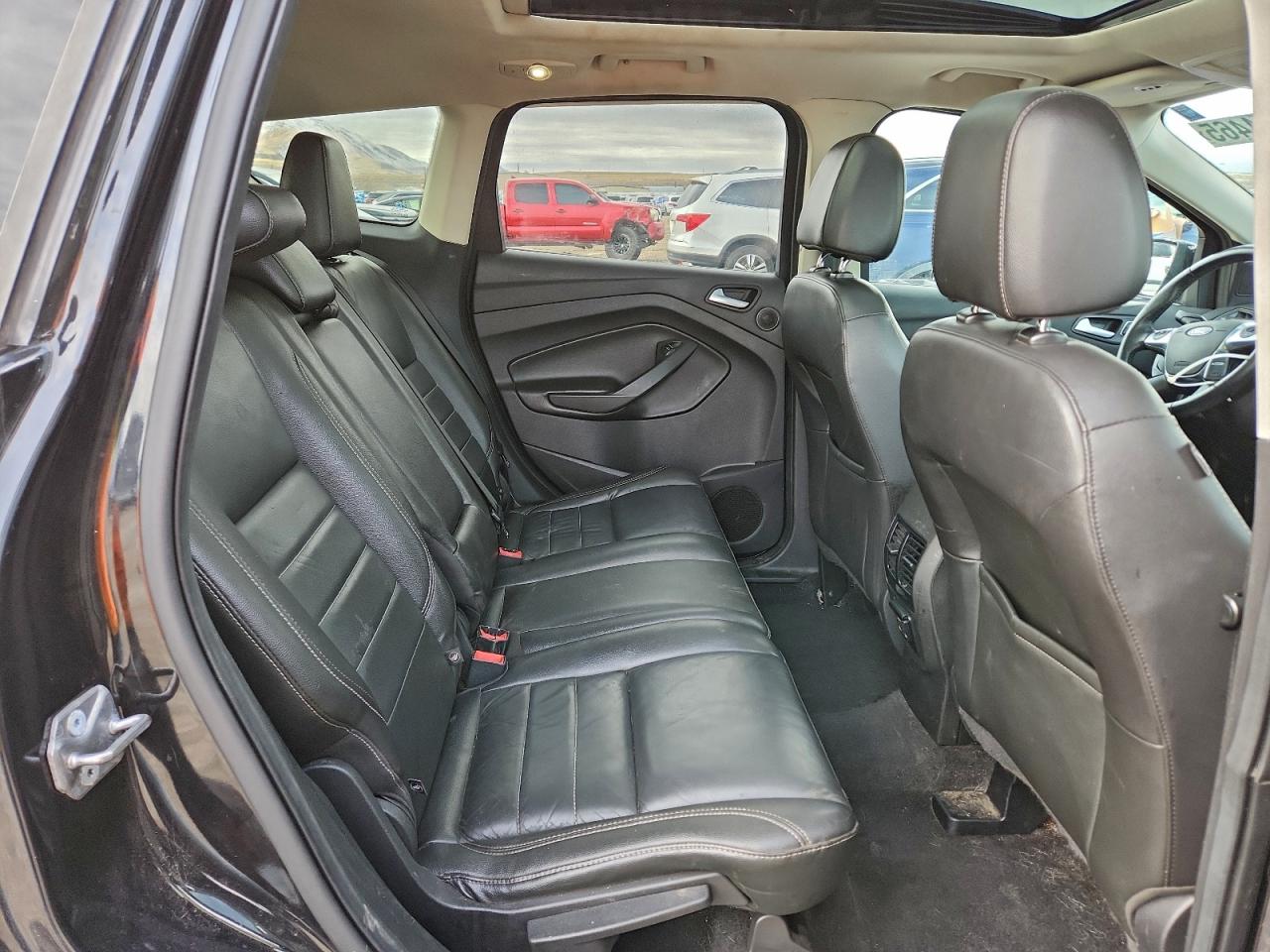 Ford Escape Titanium Image 4