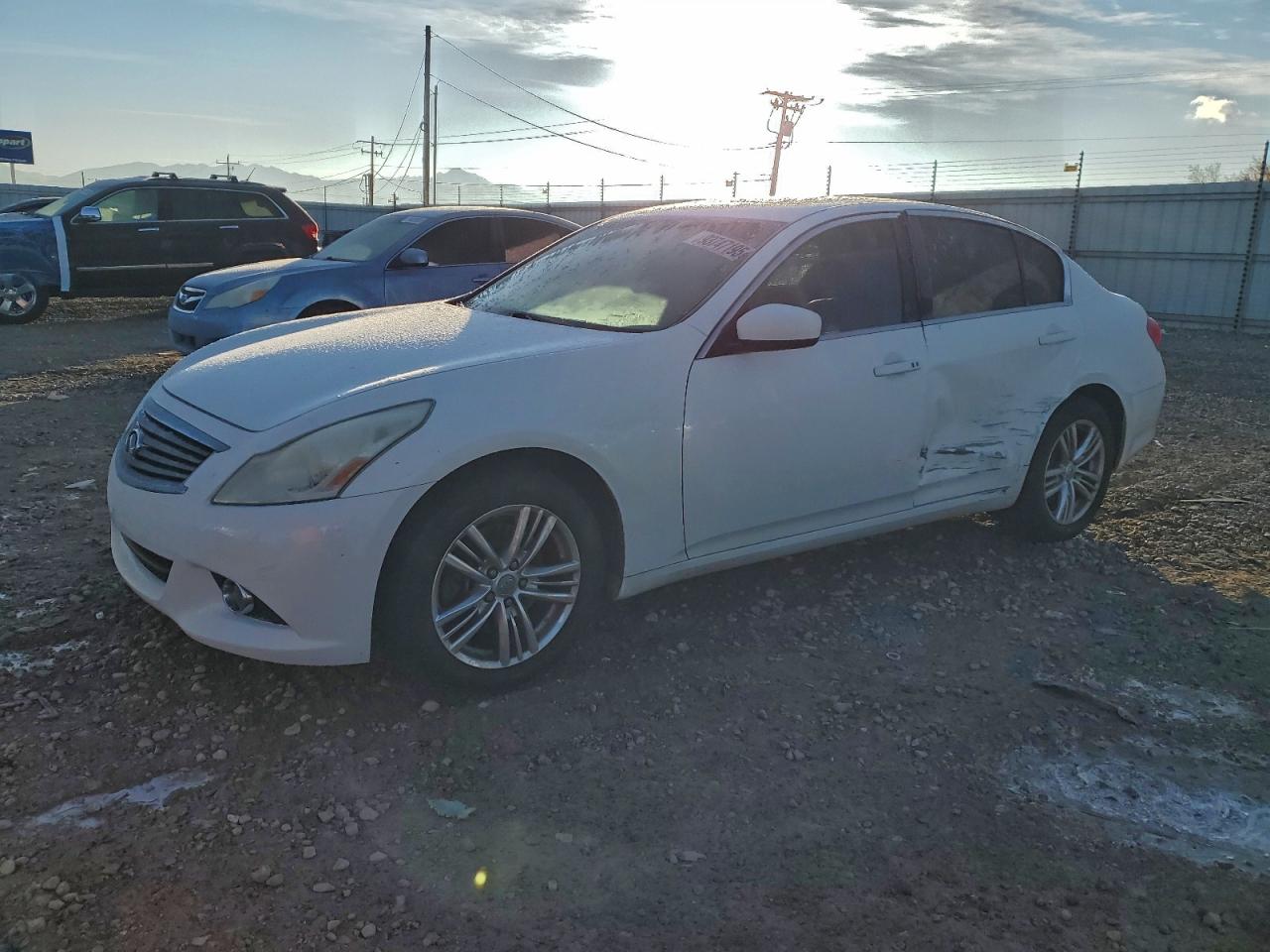 INFINITI G37 Image 1