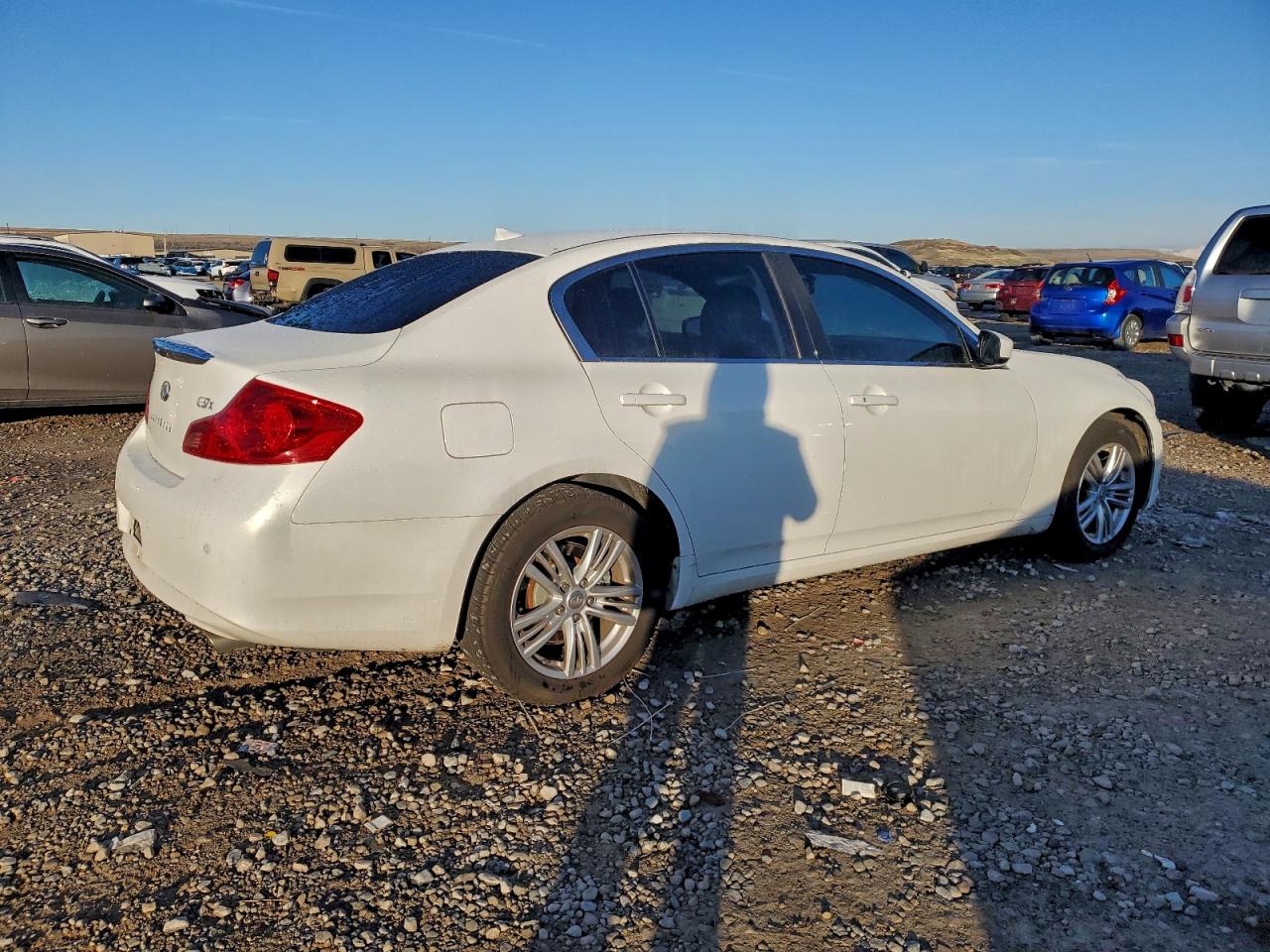 INFINITI G37 Image 3