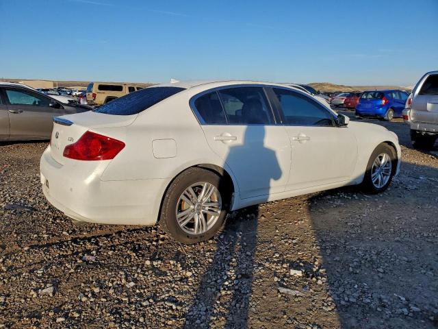 INFINITI G37 Image 3