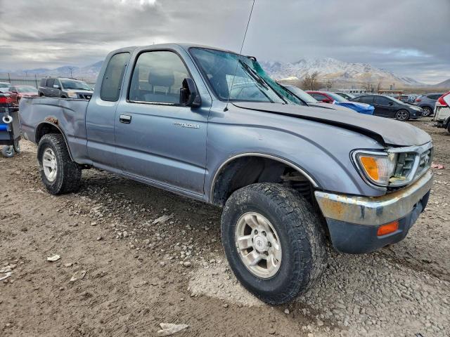 Toyota Tacoma Xtracab Image 4