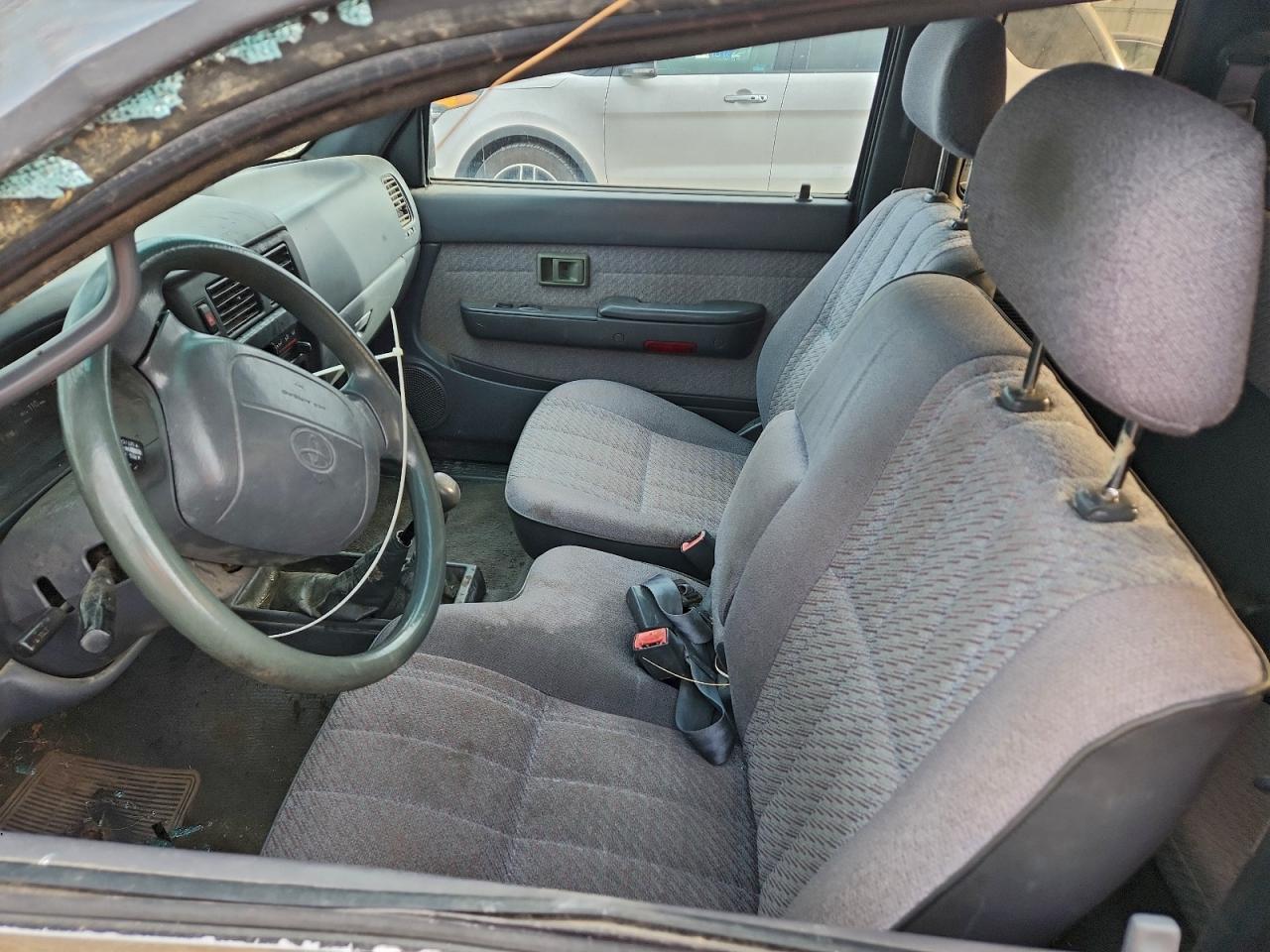 Toyota Tacoma Xtracab Image 12