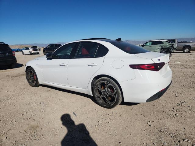 Alfa Romeo Giulia Ti Image 4