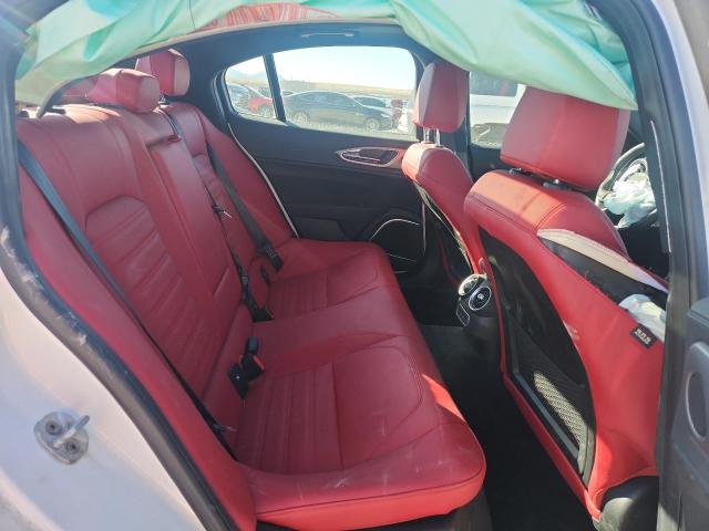 Alfa Romeo Giulia Ti Image 6