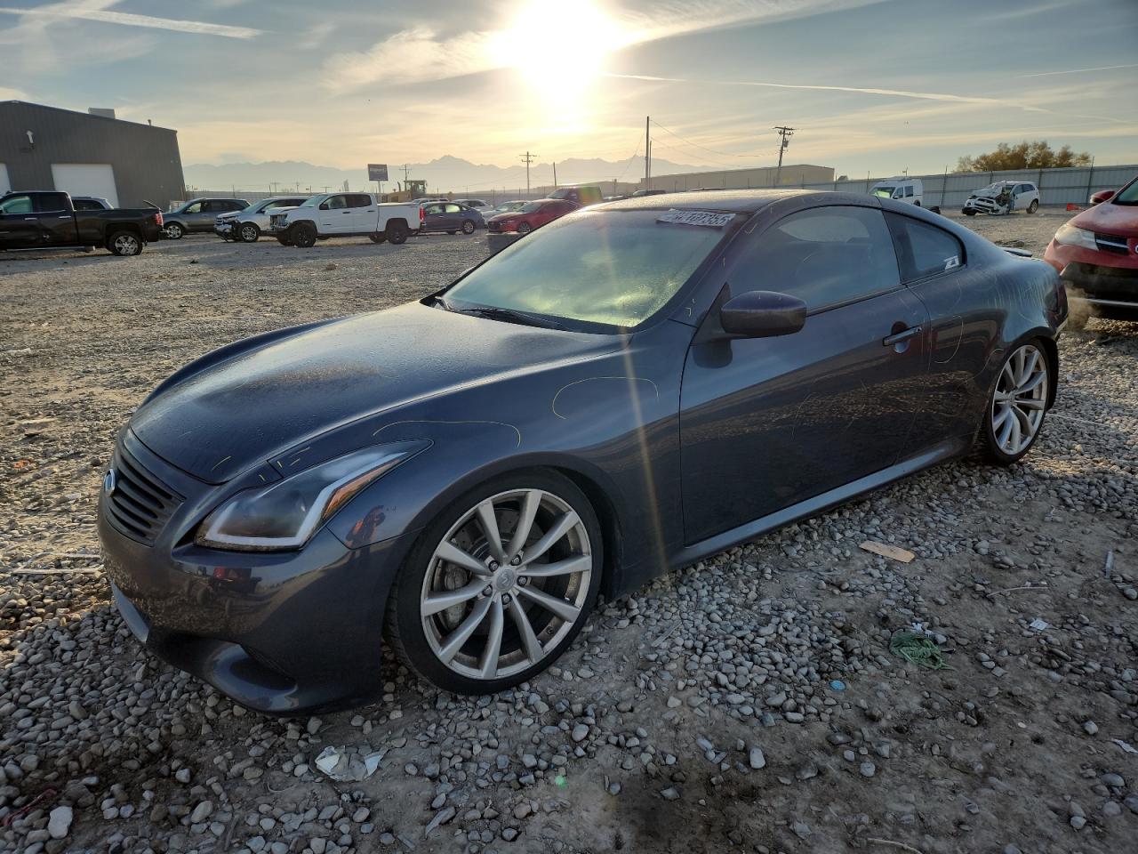 INFINITI G37 Base Image 1