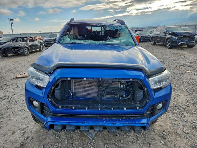 Toyota Tacoma Double Cab Image 6