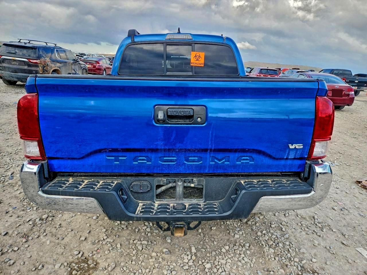 Toyota Tacoma Double Cab Image 4