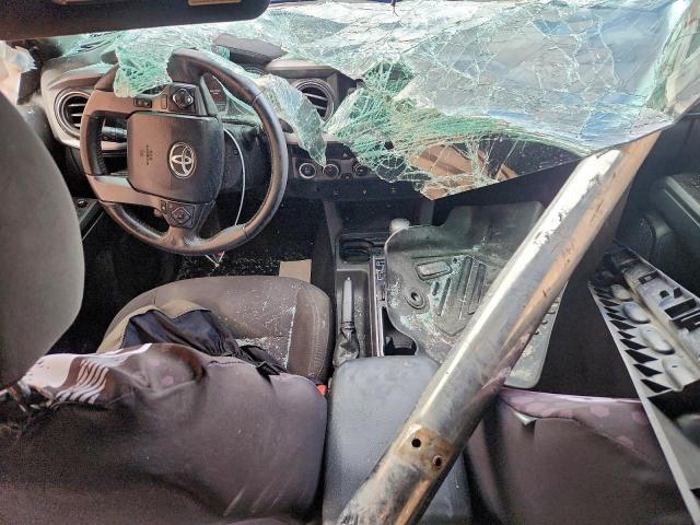 Toyota Tacoma Double Cab Image 10