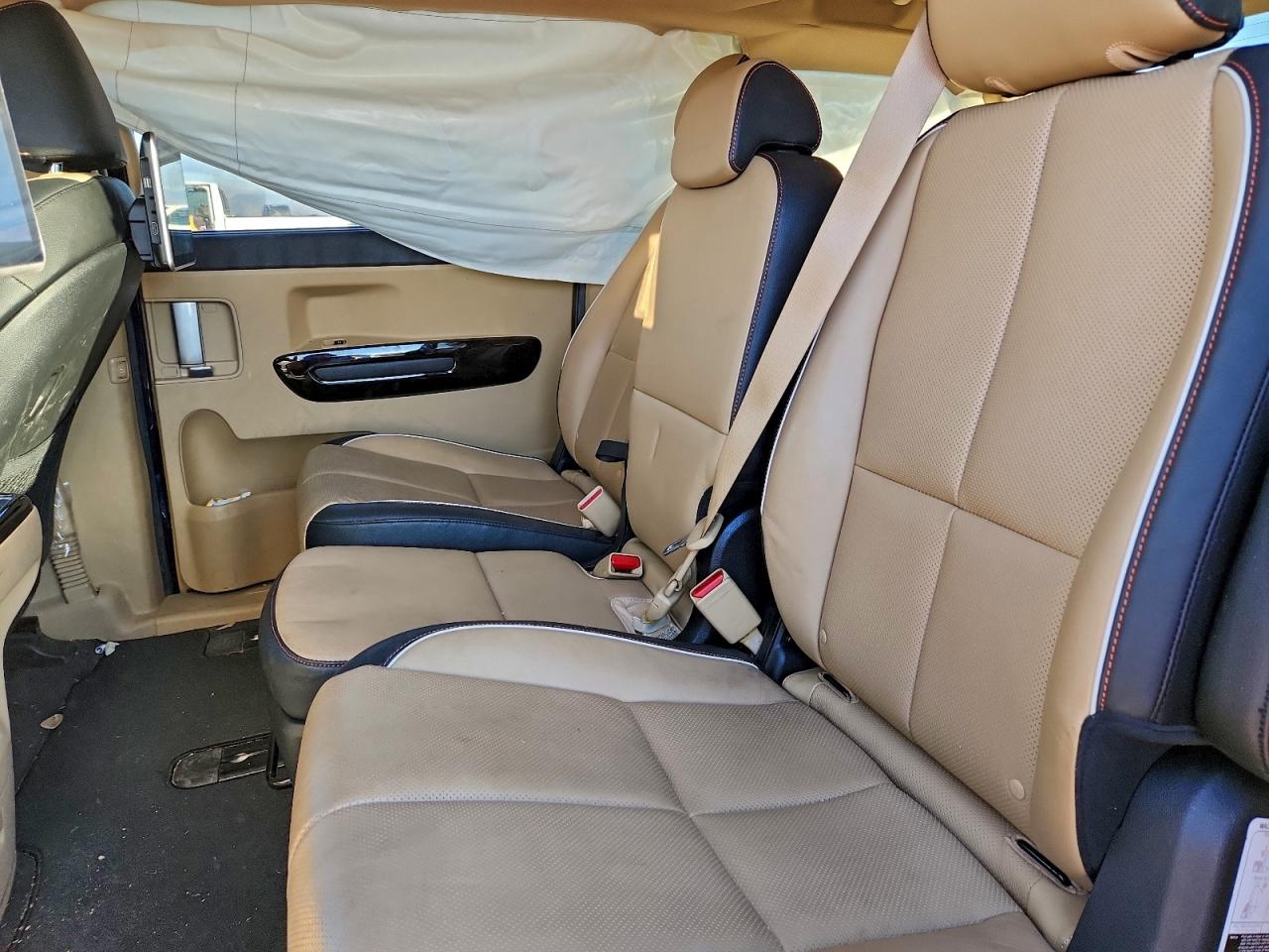 Kia Sedona Ex Image 10