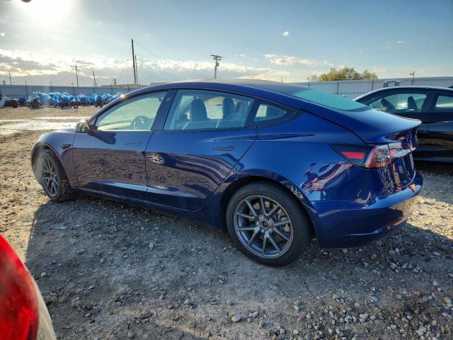 Tesla Model 3 Image 3