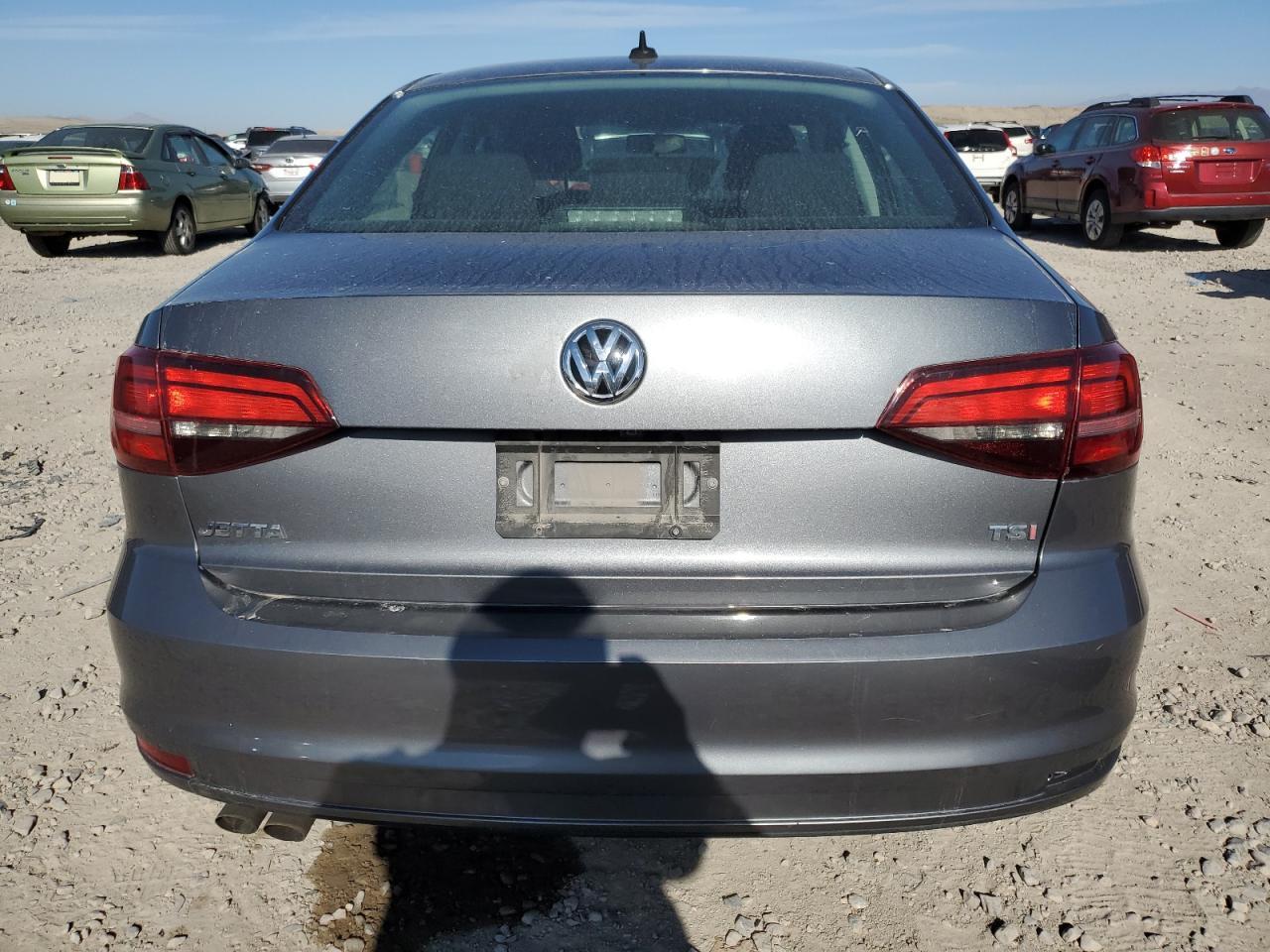 Volkswagen Jetta S Image 12