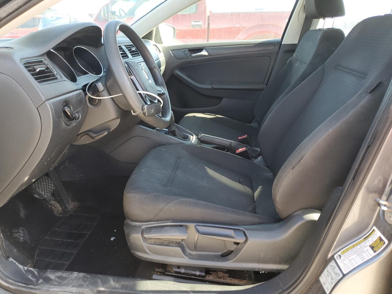 Volkswagen Jetta S Image 9