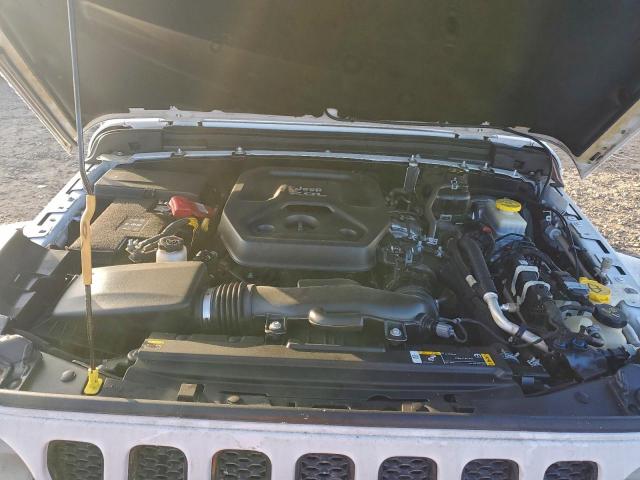 Jeep Wrangler Sahara Image 3