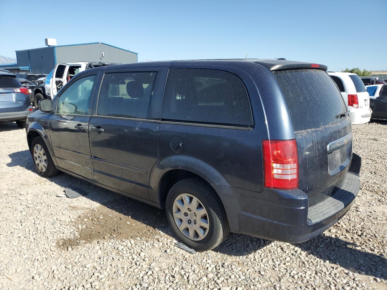 Chrysler Minivan Lx Image 6