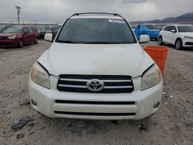 Toyota RAV4 Limited Image 3