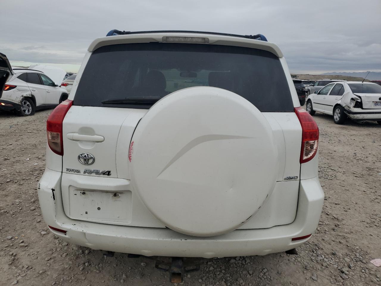 Toyota RAV4 Limited Image 12