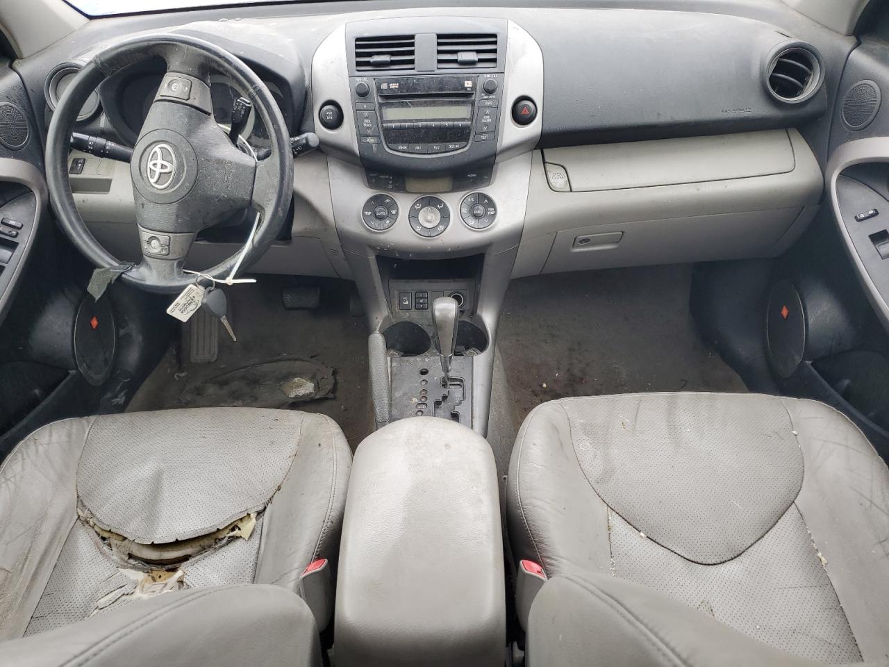 Toyota RAV4 Limited Image 11