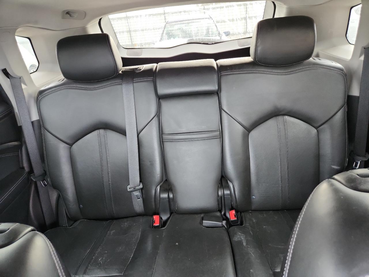 Cadillac SRX Premium Collection Image 8