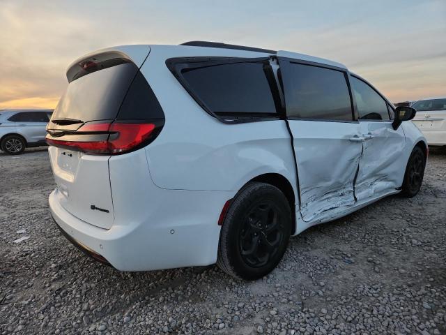 Chrysler Pacifica Hybrid Select Image 3