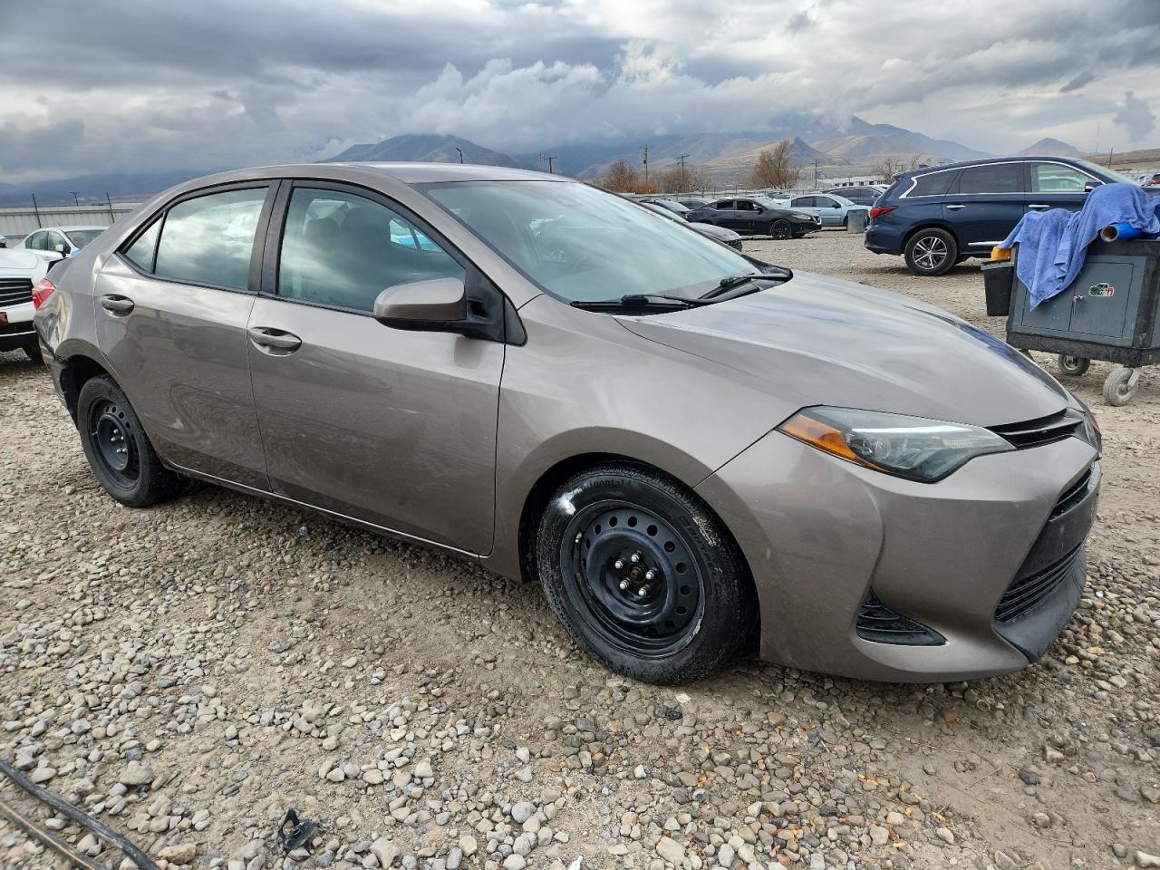 Toyota Corolla L Image 5