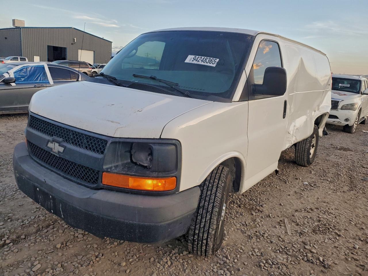 Chevrolet Express Image 1