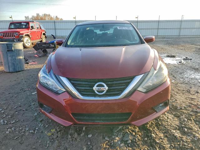 Nissan Altima 2.5 Image 6