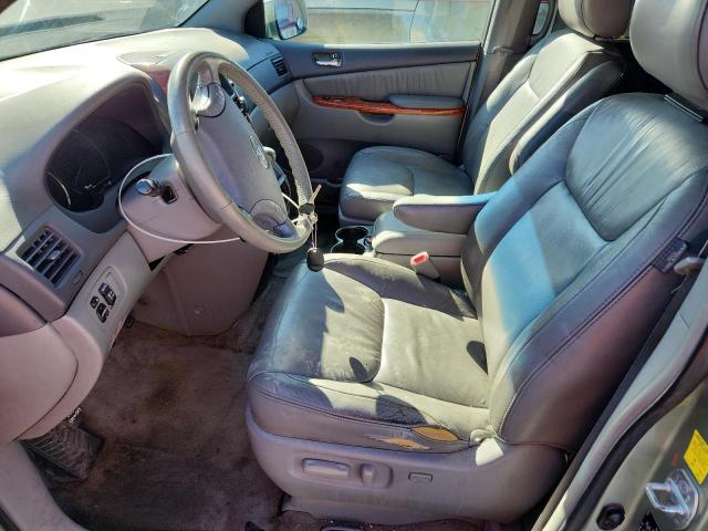 Toyota Sienna Xle Image 9