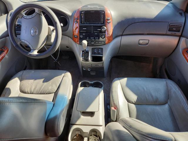 Toyota Sienna Xle Image 12