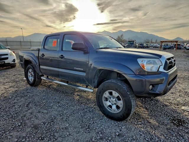 Toyota Tacoma Double Cab Image 2