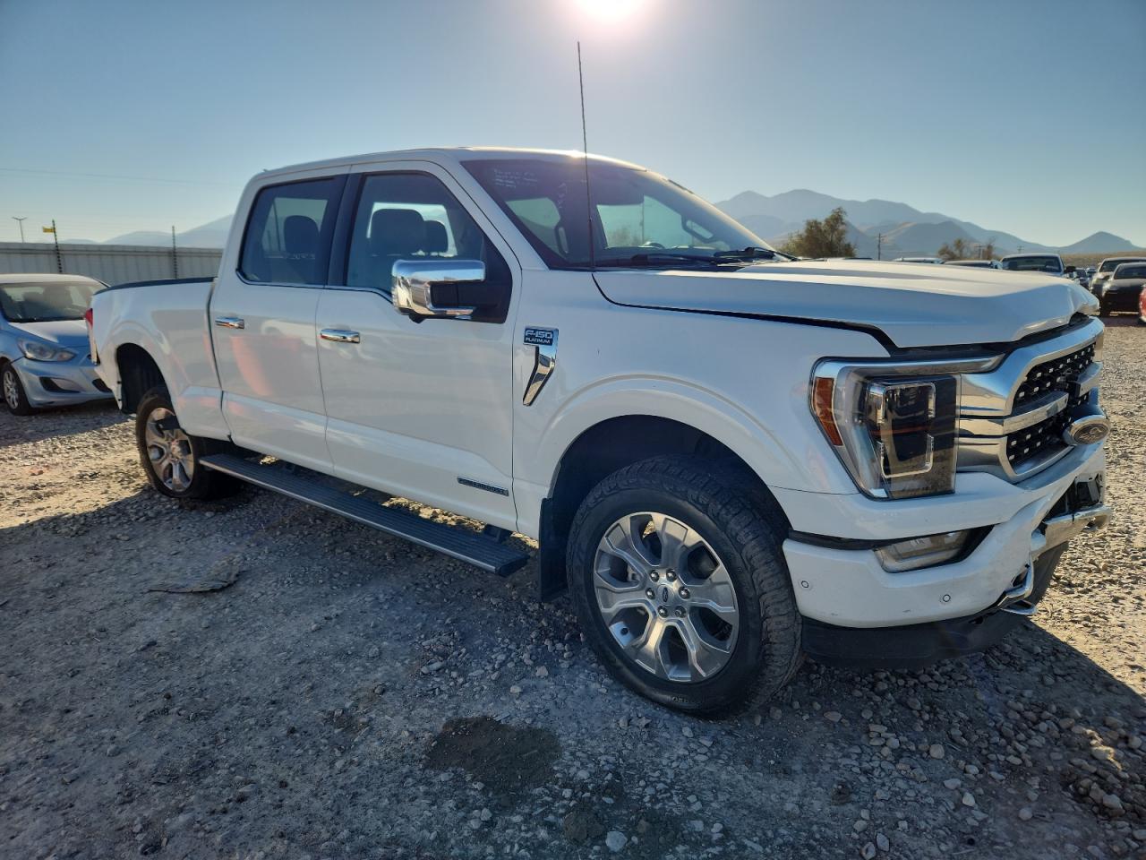 Ford F-150 Supercrew Image 5