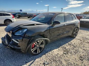 Salvage Porsche Cayenne
