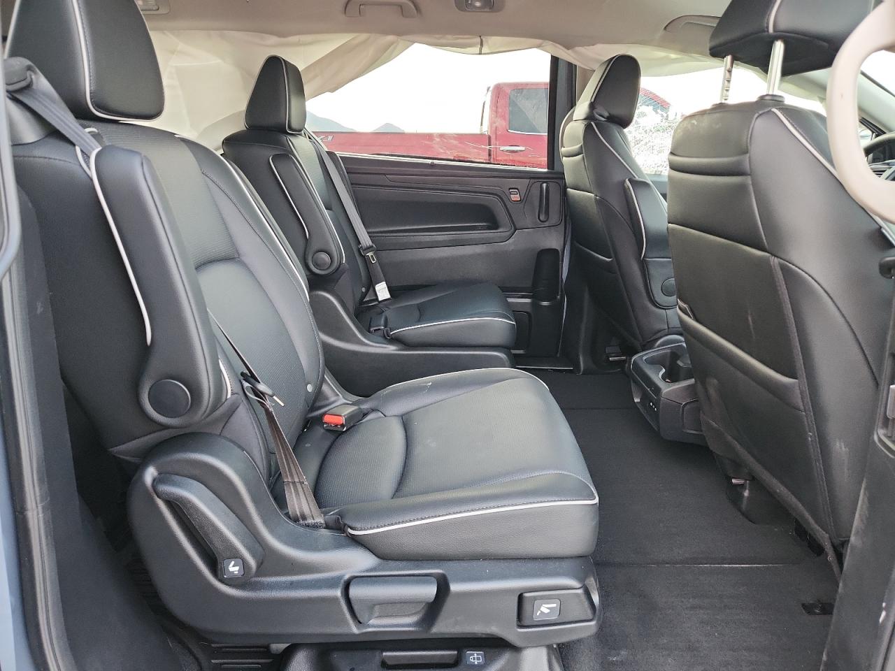 Honda Odyssey Elite Image 2
