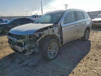  Salvage Mitsubishi Outlander
