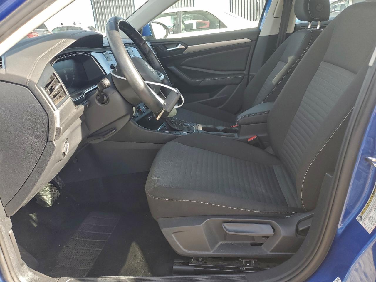 Volkswagen Jetta S Image 13