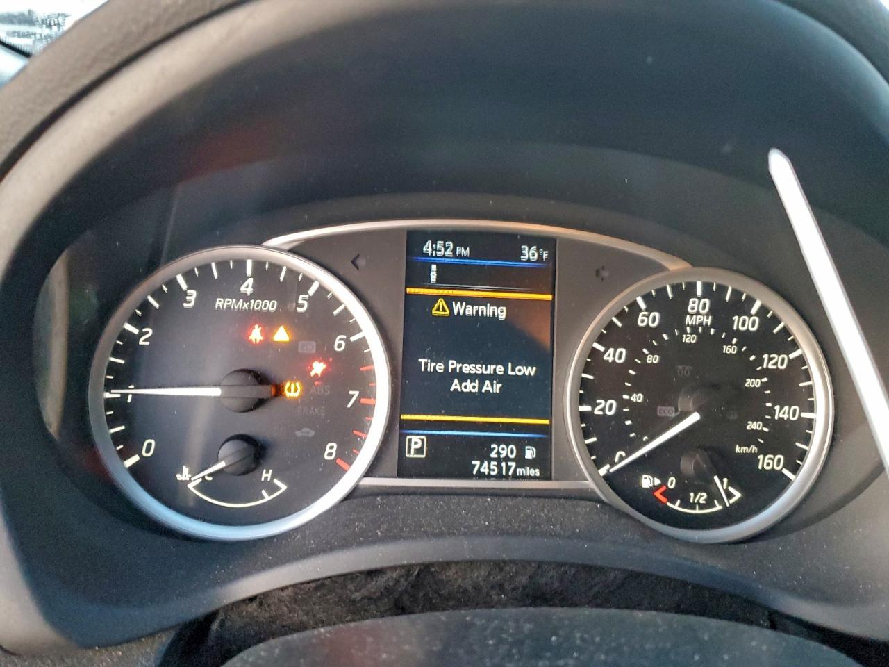 Nissan Sentra S Image 5