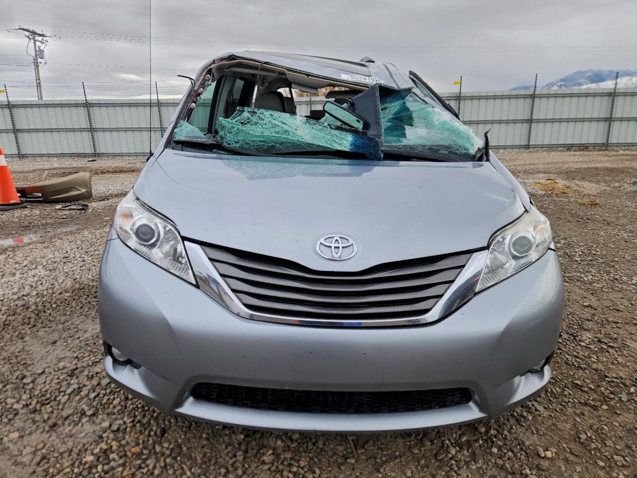 Toyota Sienna Xle Image 6