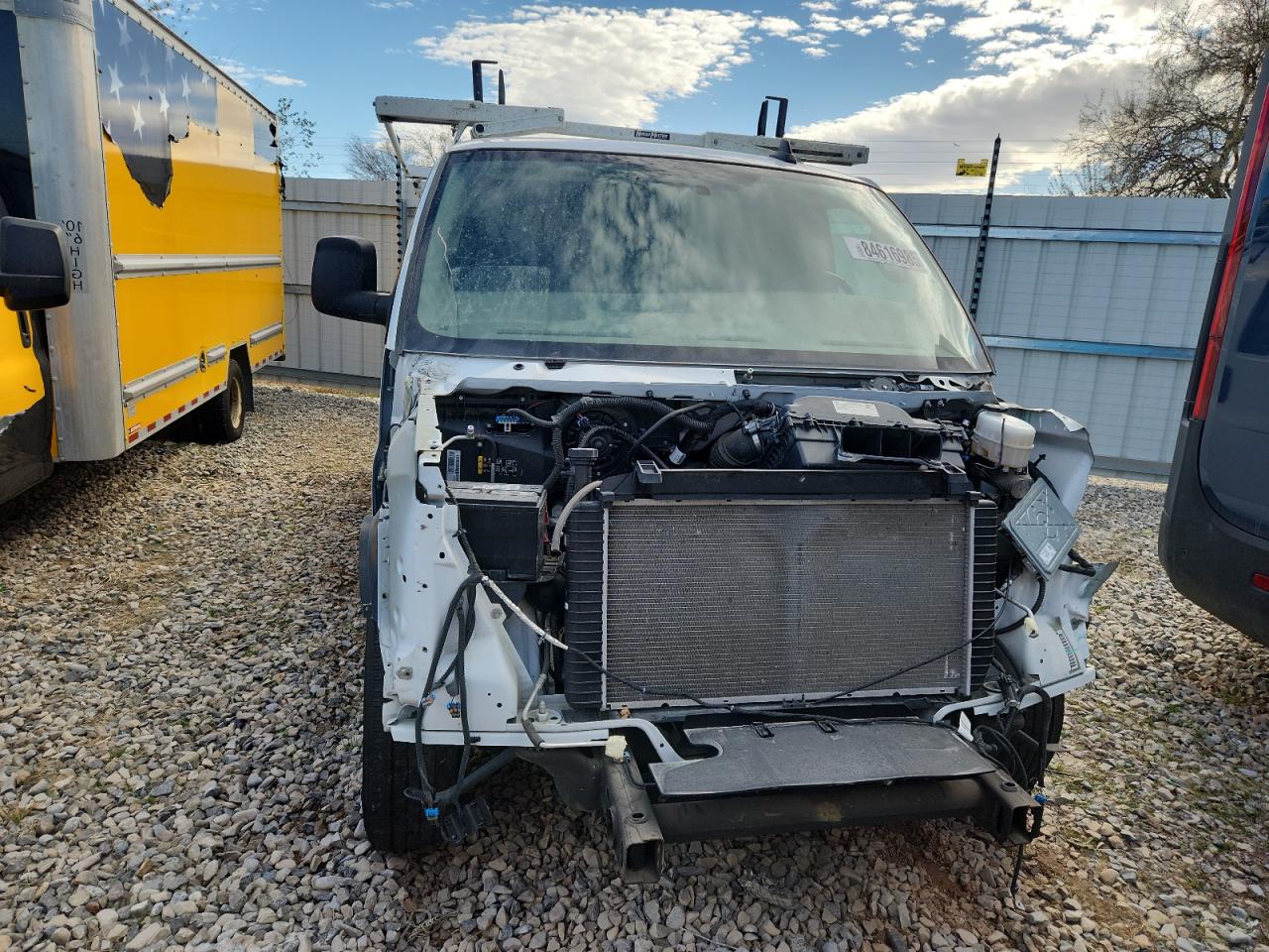 Chevrolet Express Image 9