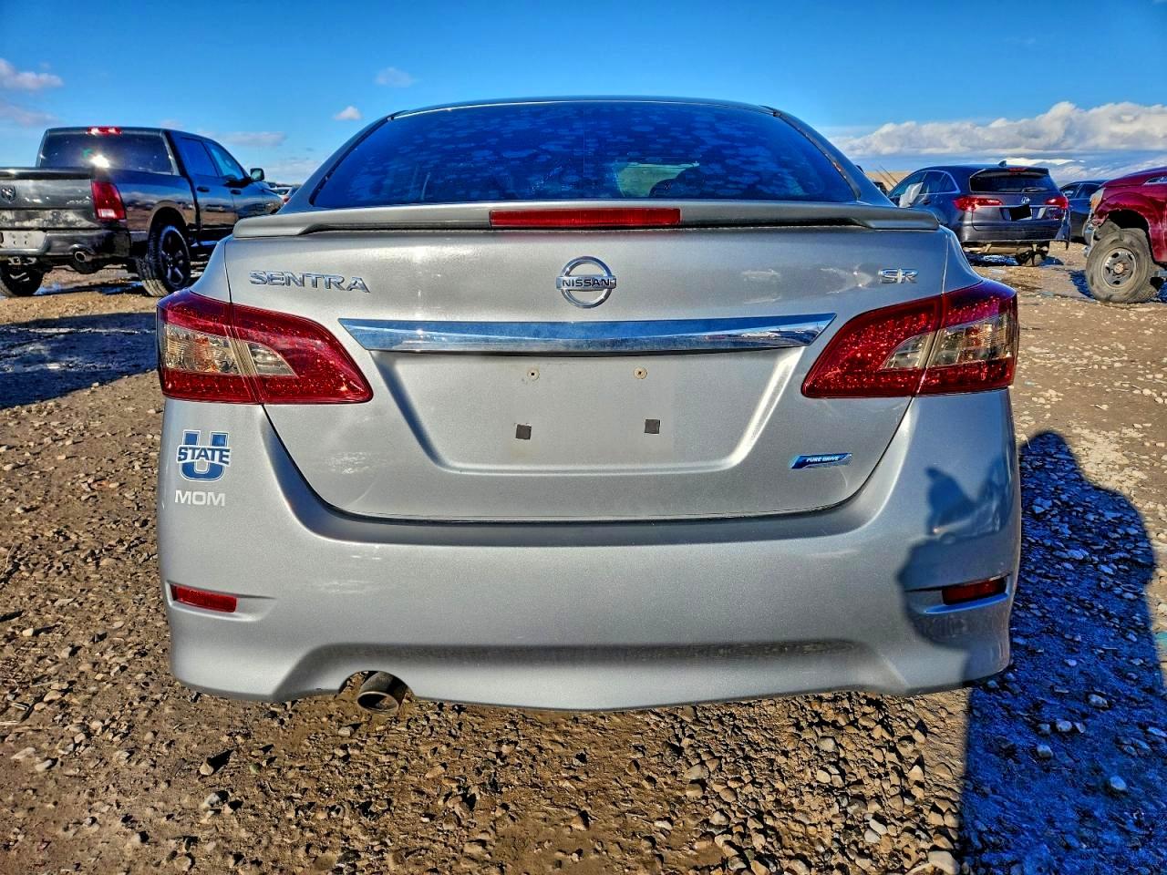 Nissan Sentra S Image 3